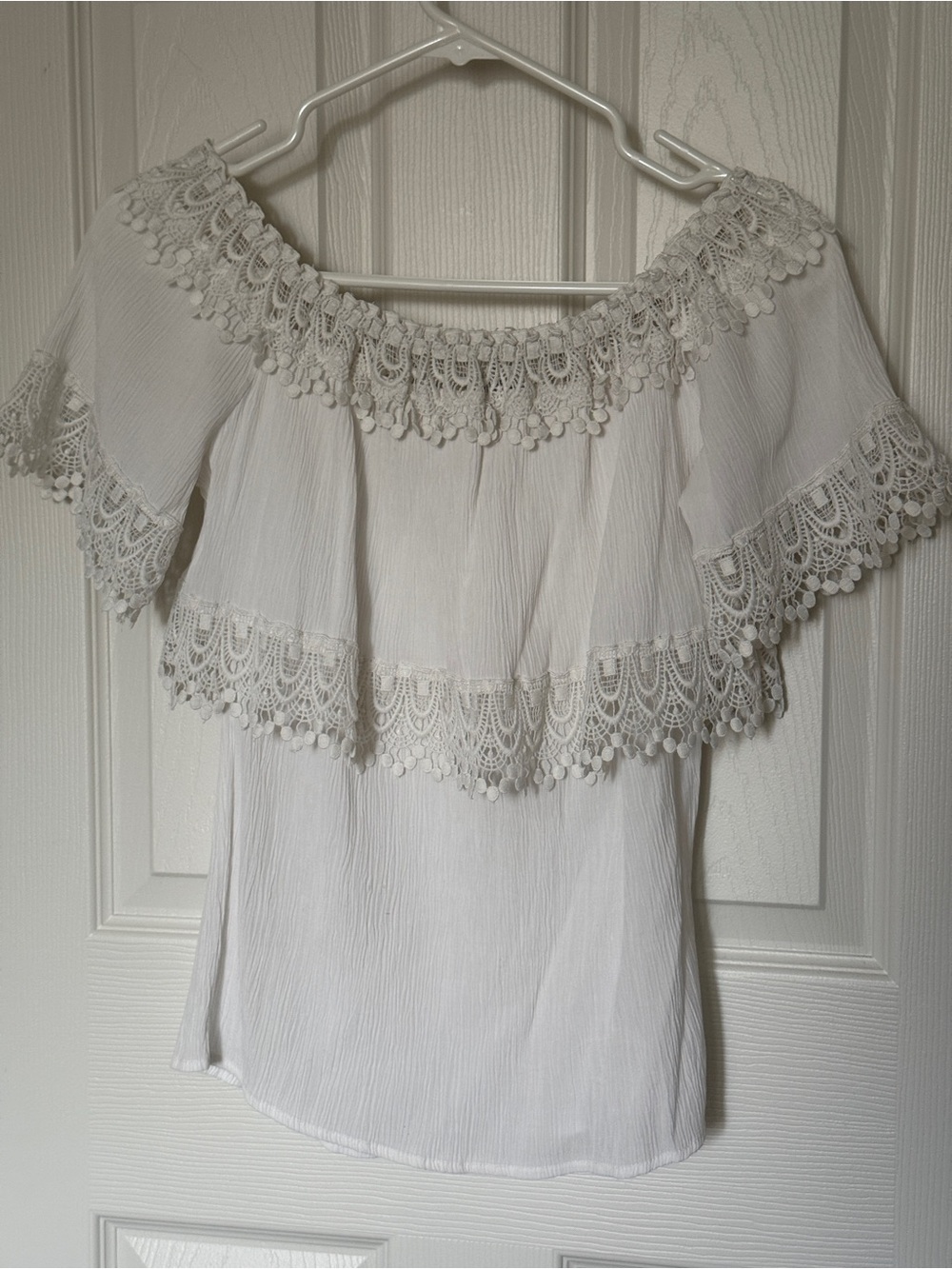 Boho Lace Off-Shoulder Women's Top - White